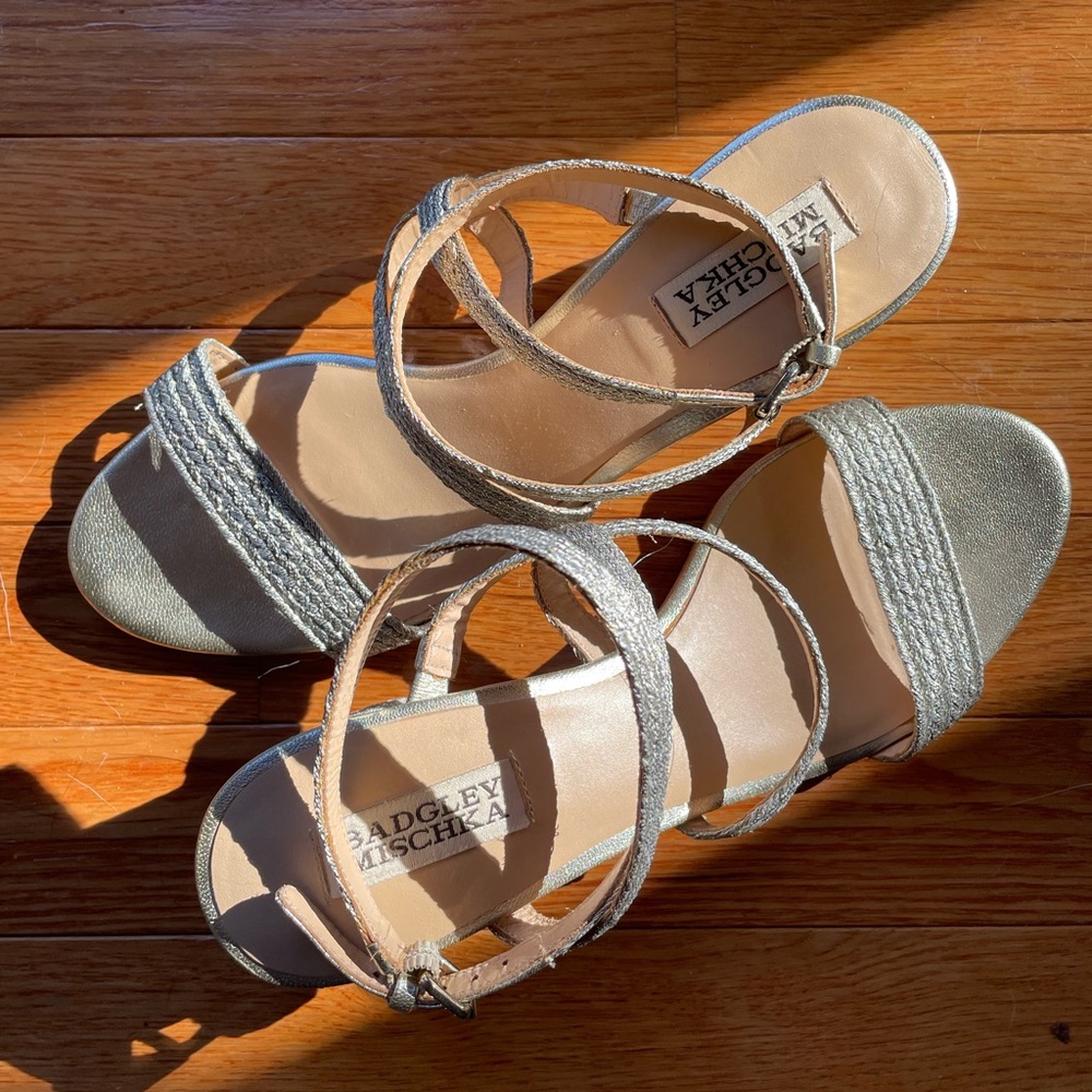 Dress shoes